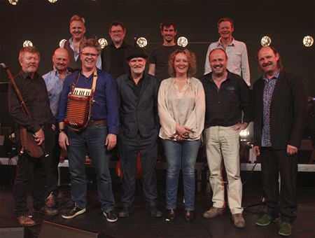 Kadril bracht 40 jaar folk