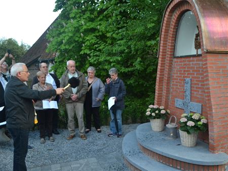 Kapel aan Bovy is opnieuw ingezegend