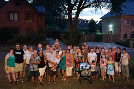 Kerkenblookstraat verzamelde voor barbecue