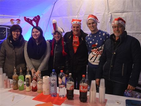 Kerstfeestje rond Viversel kerk