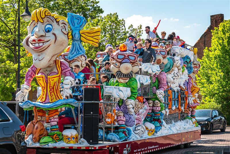 Kinderen genieten ten volle van carnavalsfeest