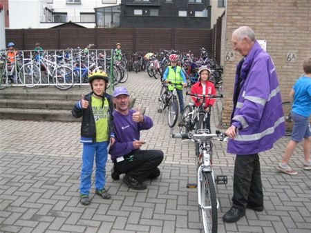 Kinderen van 't Molenholleke 'strappen'