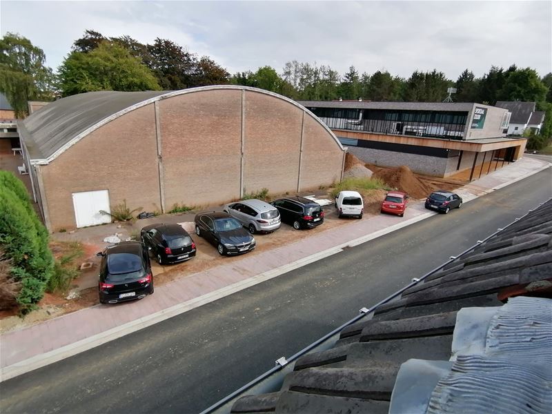 Klachten over verkeersproblemen rond nieuwe school