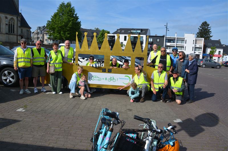 Kunstwerk klaagt ruimtegebruik van de auto aan