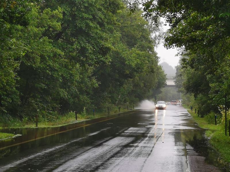 Laambroekstraat loopt weer onder water