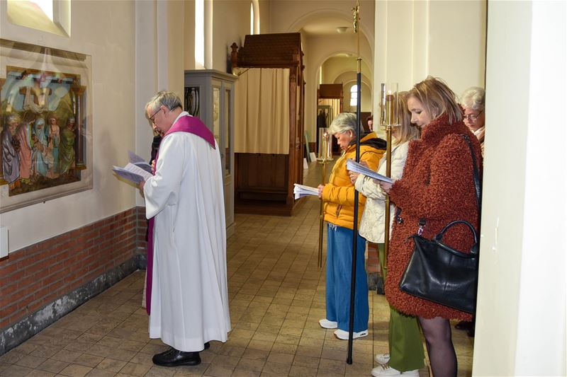 Langs de kruisweg op Goede Vrijdag