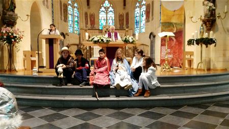 Leerlingen Beekbeemden hielden kerstviering