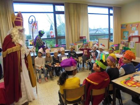 Leerlingen vinden paard van de Sint terug