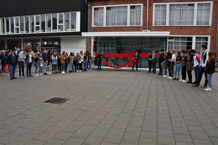 Leerlingenraad SFC opent het Glazen Huis