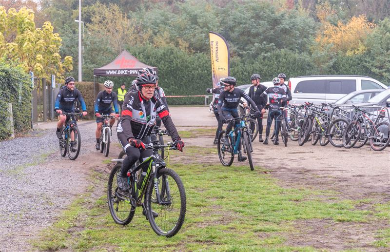 Liefst 1100 mountainbikers vertrekken aan De Veen