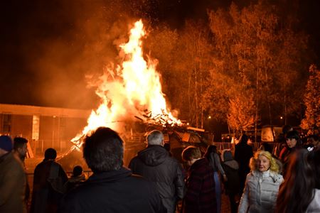 Lindeman maakt het gezellig rond Sint-Maartensvuur