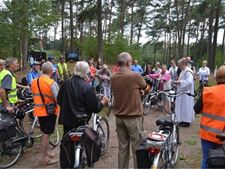 Maandag fietsenwijding en familietocht