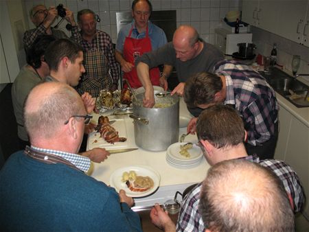 Mannen van KWB-Berkenbos zijn topkoks