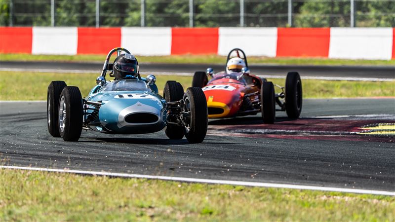 Martin Bullock de eerste winnaar in de historic