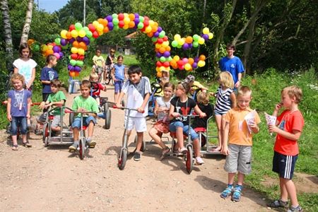 Massa kinderen voor 50 jaar PAT