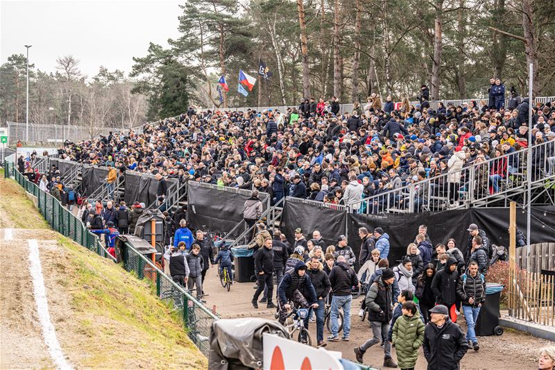 Massa volk op eerste dag Europacup BMX