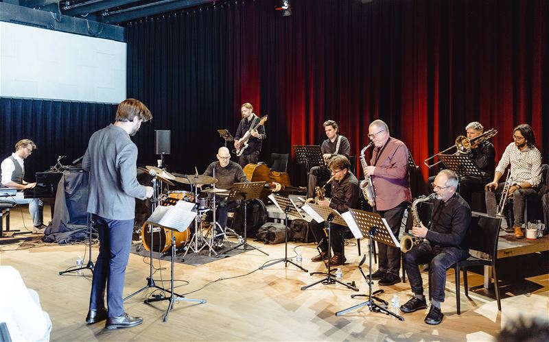 MJO waagt zich aan composities van conservatorium