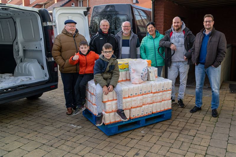 N-VA zamelt 550 kg bloem in voor Sint-Vincentius