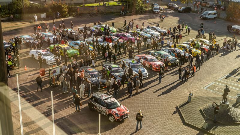 NASCAR-bolides lieten zich horen en zien