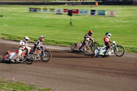 Nederlanders dominant in speedwayraces