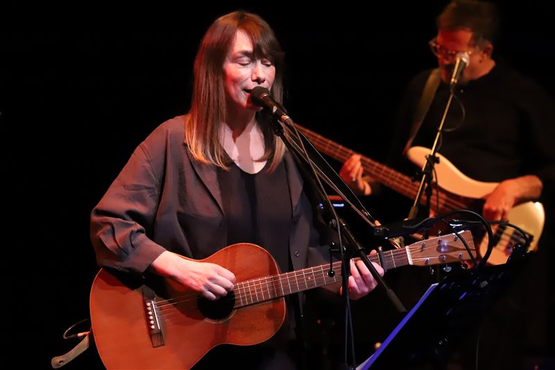 Neeka bracht songs van Joni Mitchell