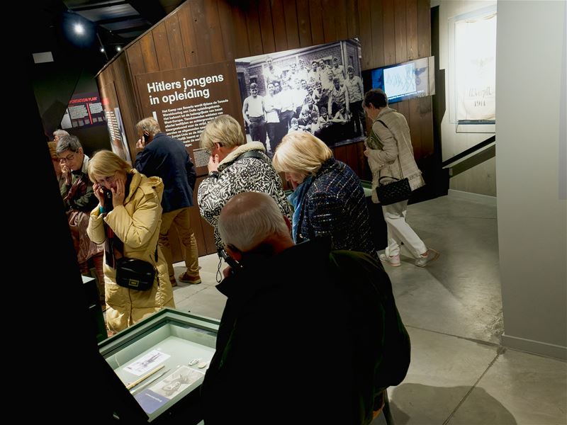 Neos bezocht Liberation Garden in Leopoldsburg