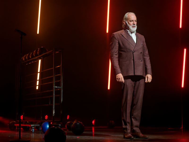 Neos-leden keken met verbazing naar Gili