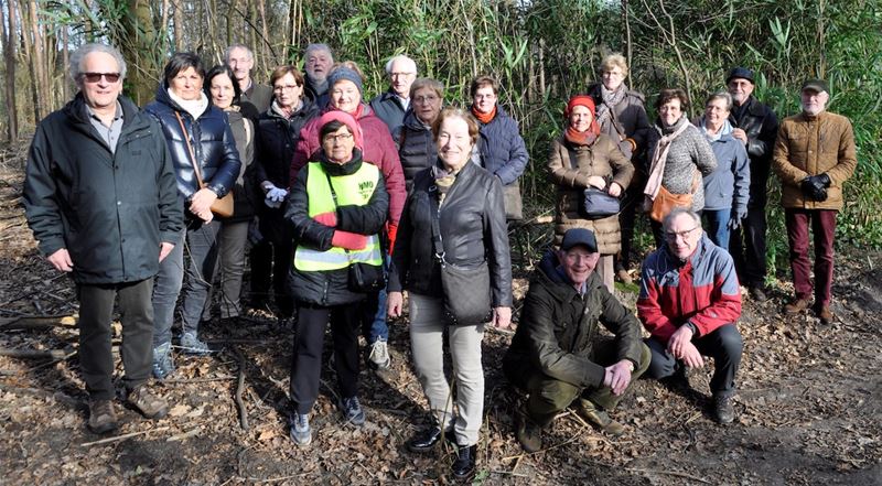 Neos op wandel door de bossen van Eversel