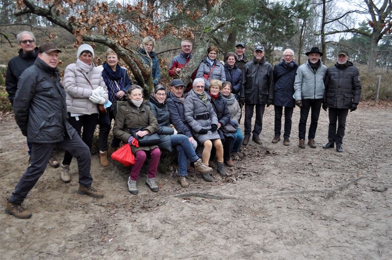 Neos op wandel op de Galgenberg