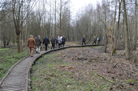 Neos wandelde op Kiewit