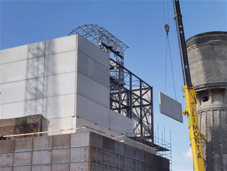 Nieuwe Muze: toneeltoren verrijst