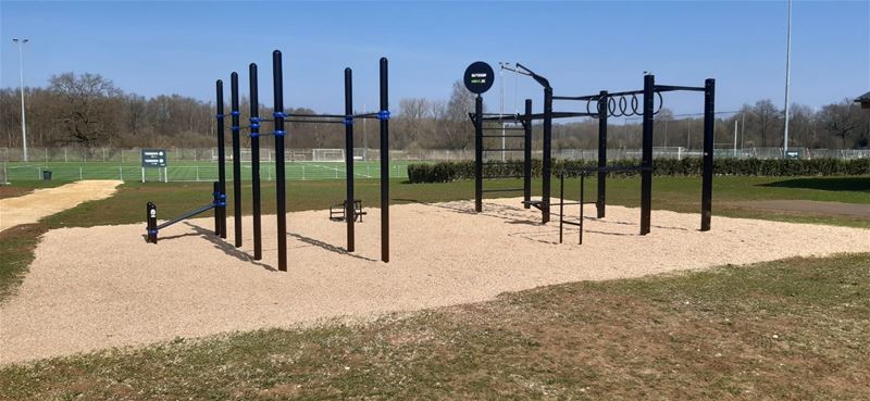 Nu ook een outdoor fitness op Sportpark Vrijheid
