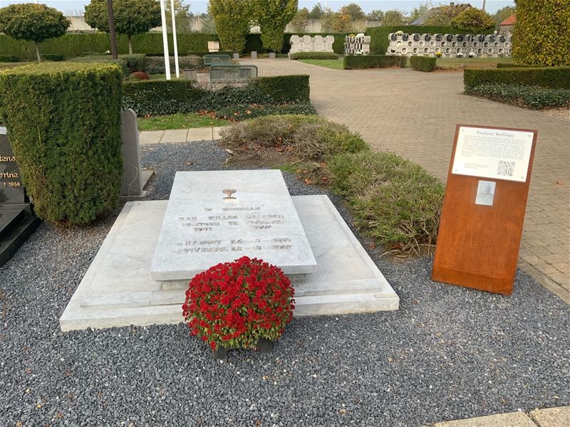Nu ook info bij het graf van pastoor Ballings