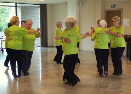 OKRA danst in Ter Bloemen