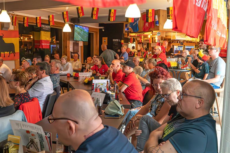 Ontgoochelde supporters zien Duivels verliezen