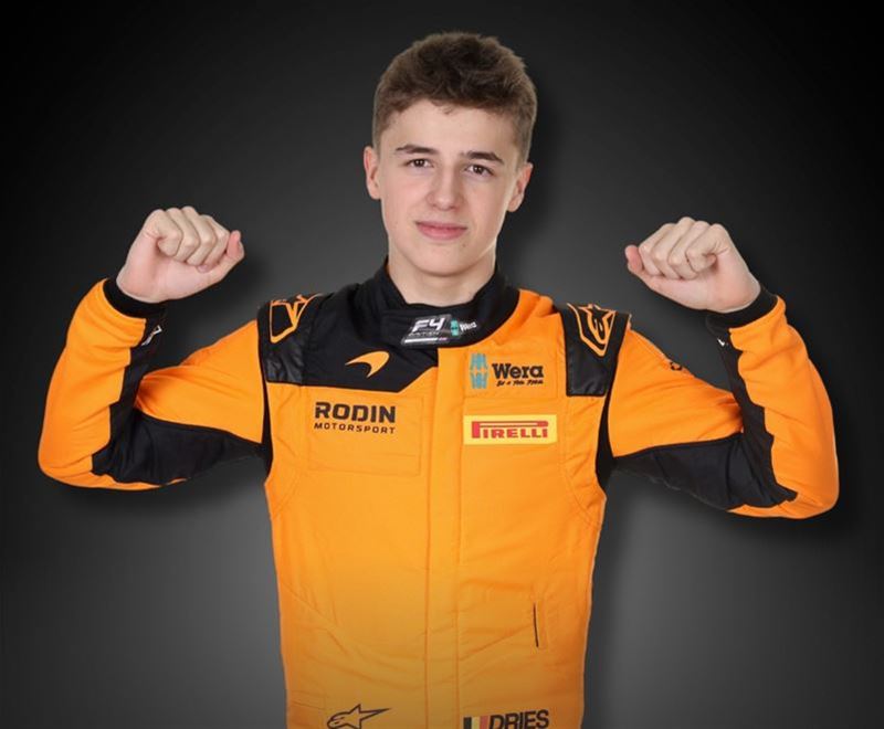 Onwaarschijnlijk straf debuut van Van Langendonck