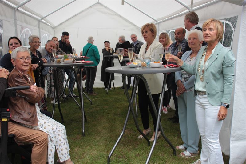 Ook de Kapelanijen hield een zomerdrink