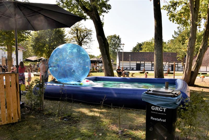 Ook kinderen amuseren zich op foodtruckfestival