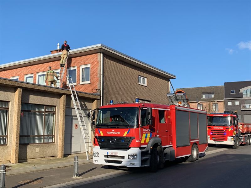 Ook schade aan gebouwen wordt duidelijk