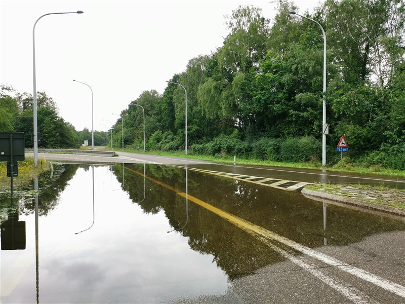 Op- en afrit 28 richting Lummen weer dicht