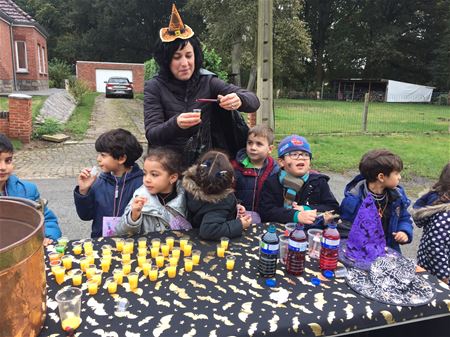 Op Halloweentocht met de grootouders