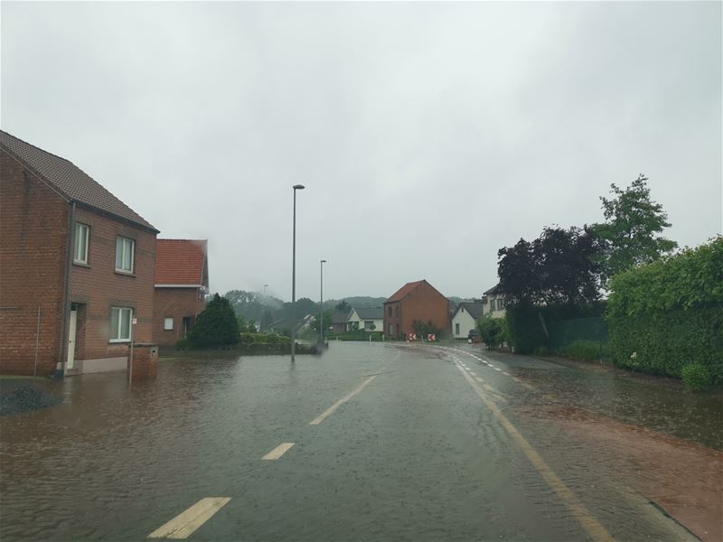 Opletten in de Terlaemenlaan