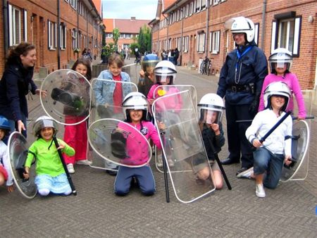 Oproerpolitie op de Mommeplas