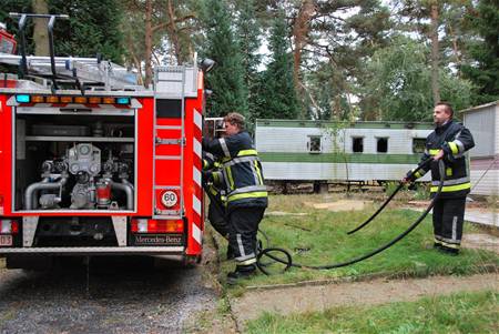 Oude stacaravan wellicht in brand gestoken