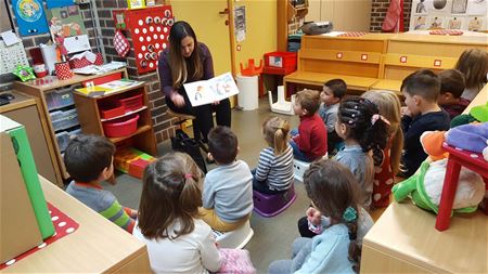 Ouders lezen voor in Beekbeemden