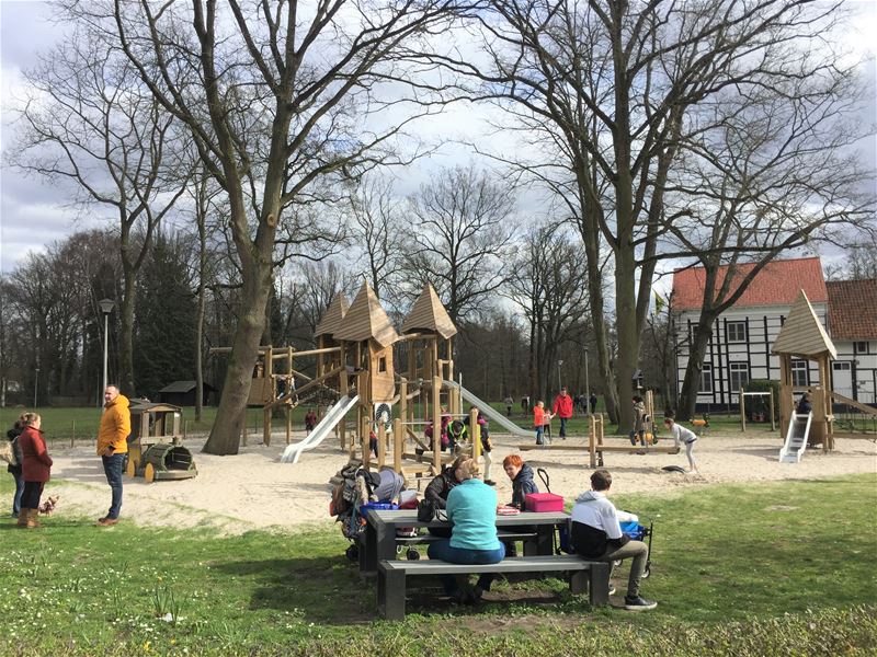 Overal veel wandelaars op zondagmiddag