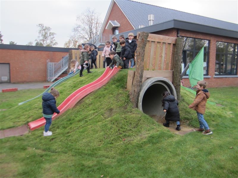 Pagadder neemt klimheuvel feestelijk in gebruik