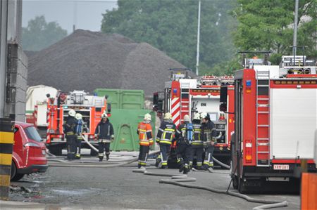 Papierbrand op industrieterrein Zolder-Lummen