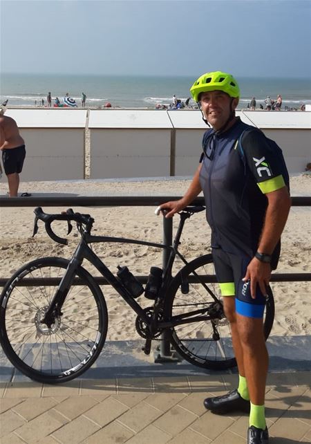 Peter fietste alleen van Heusden naar Middelkerke