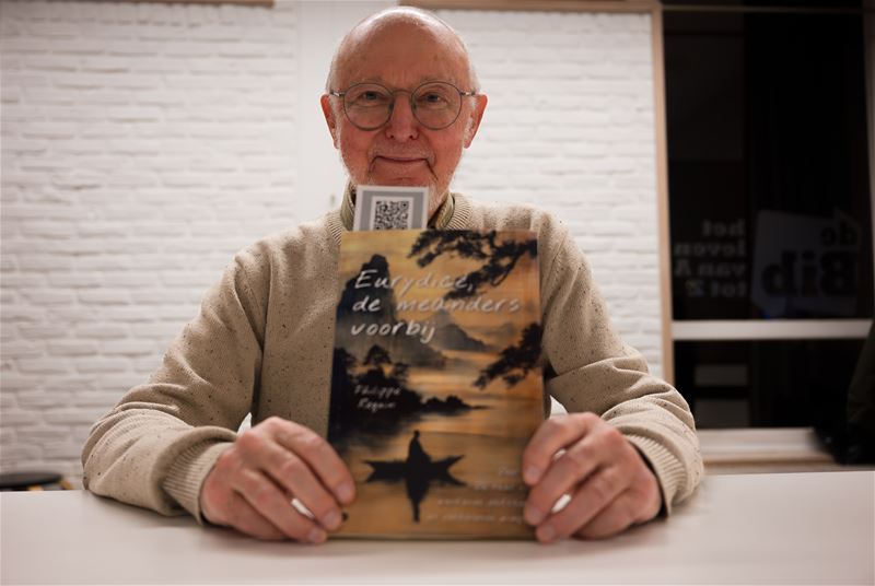 Philippe Requin gaf lezing in de bibliotheek